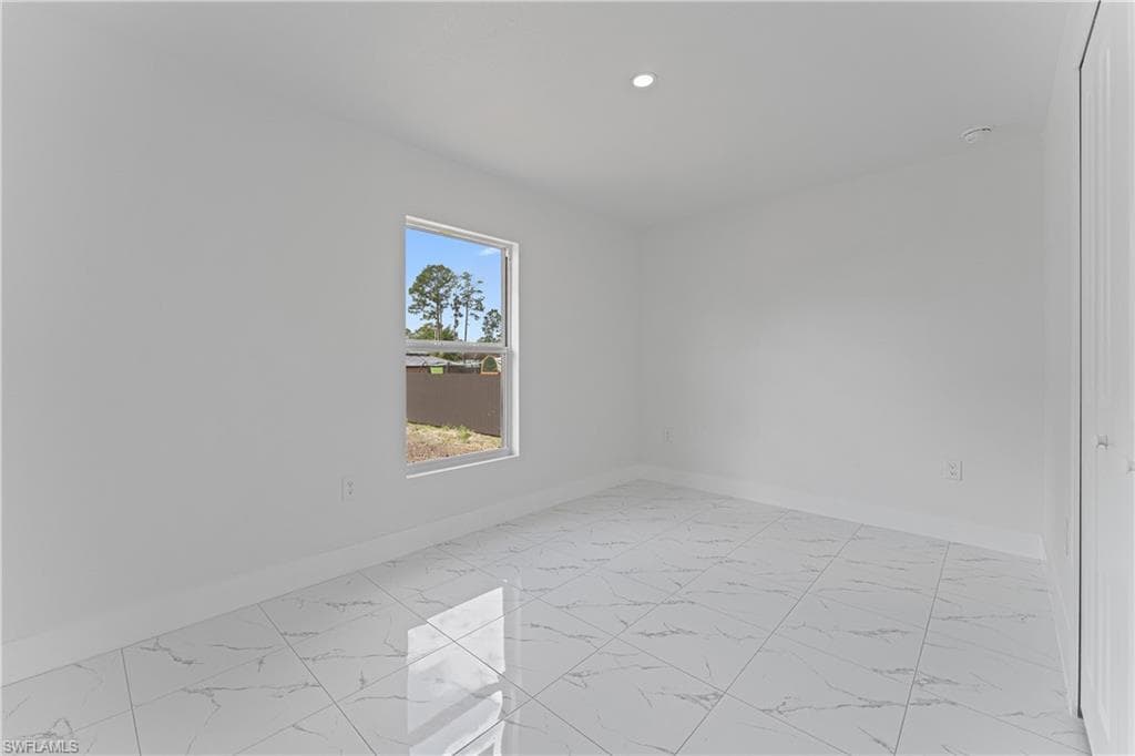 820 Lamar ST E-15