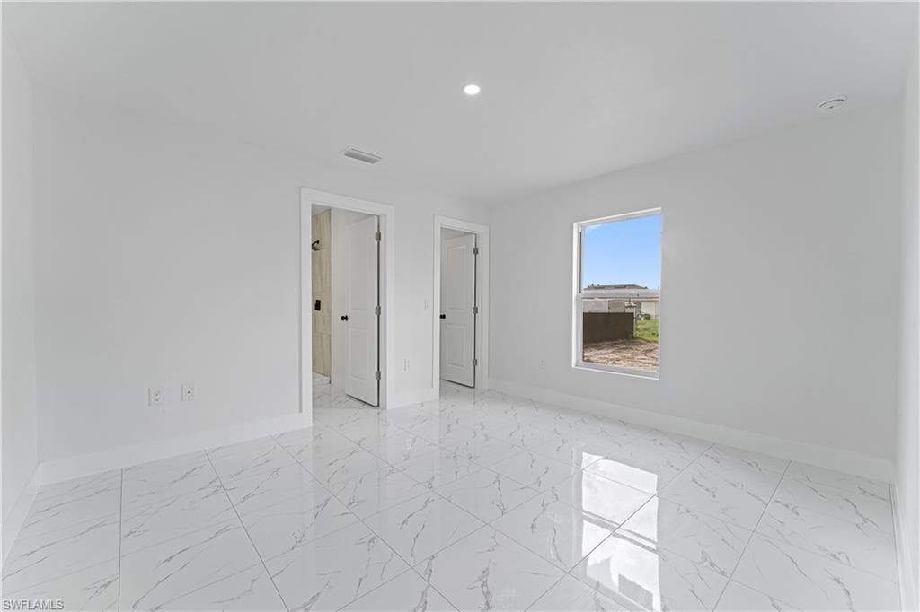820 Lamar ST E-13