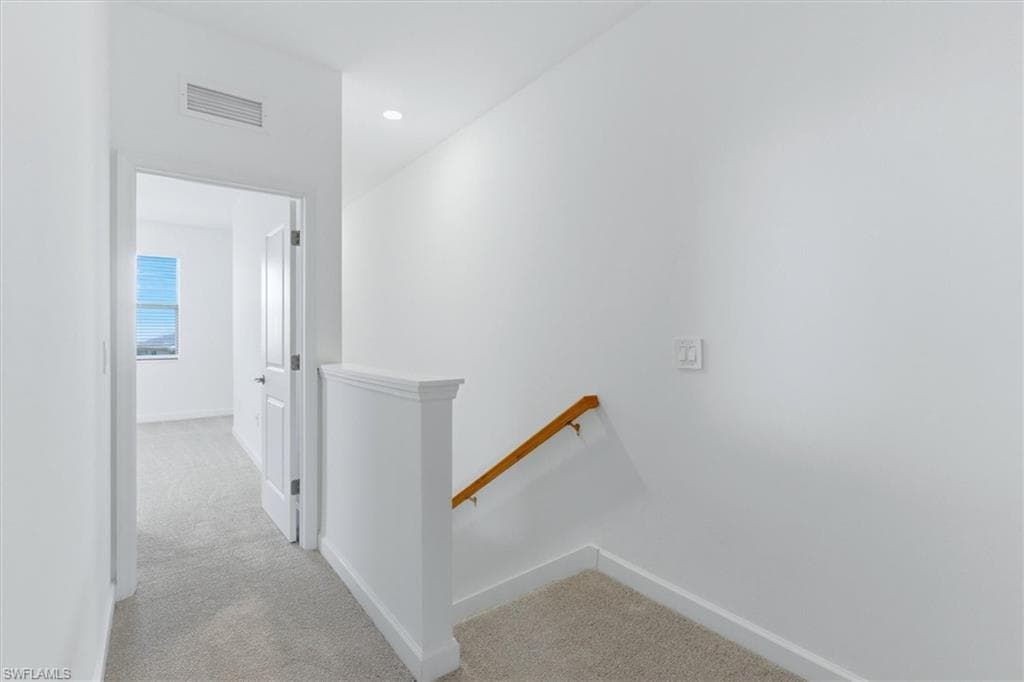 14128 Pine Lodge LN-10