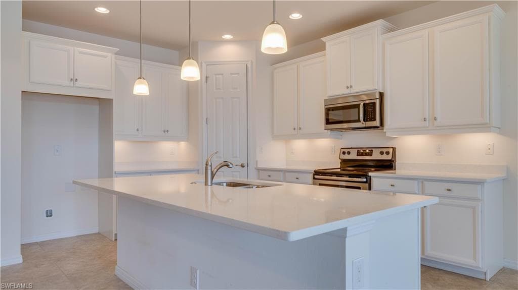 3036 Sunset Pointe CIR-23