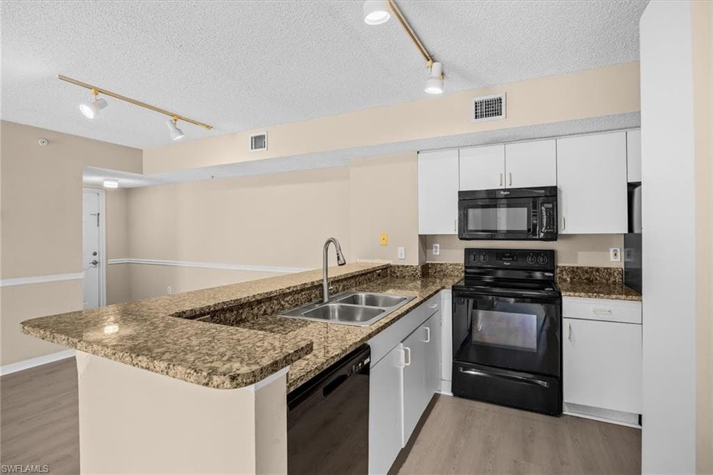 1590 S 42ND CIR 209-9