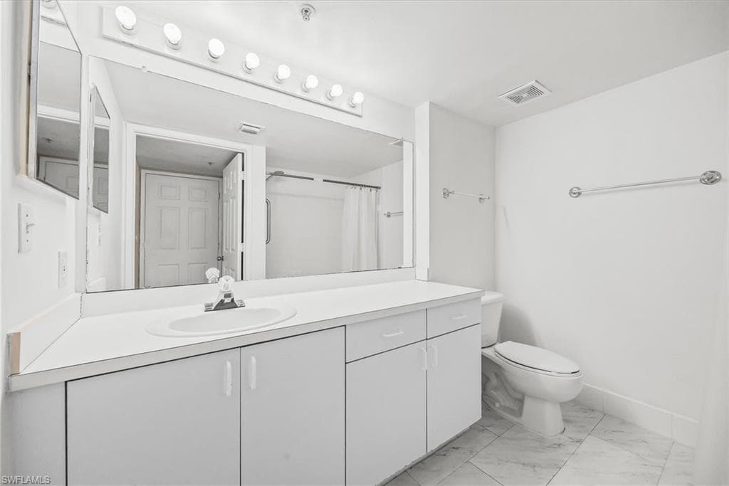 1590 S 42ND CIR 209-15