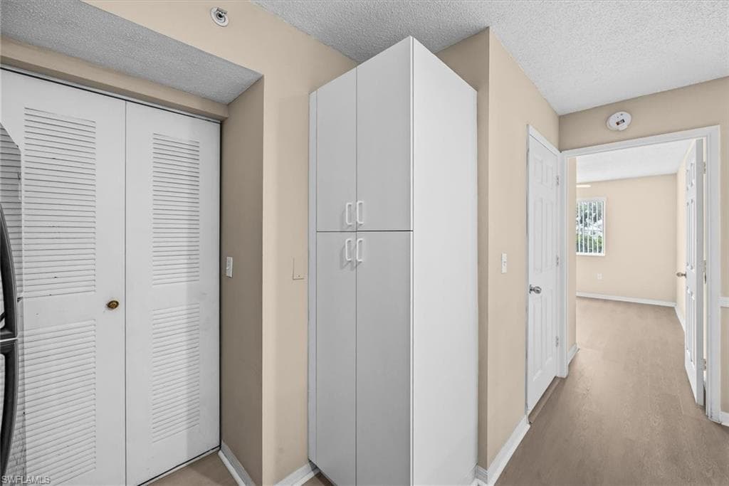 1590 S 42ND CIR 209-11