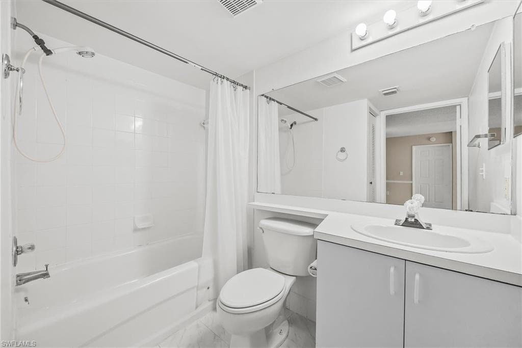 1590 S 42ND CIR 209-19