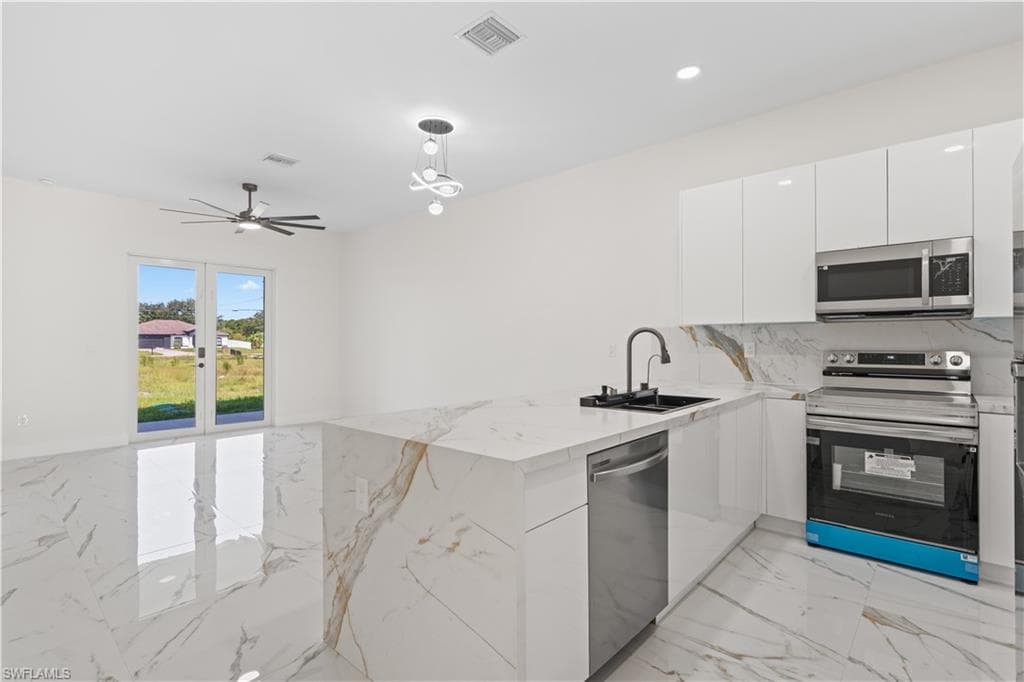 430 Petite AVE-22