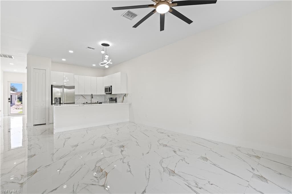 430 Petite AVE-41