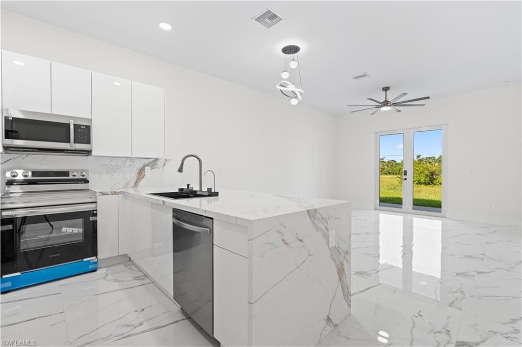 430 Petite AVE-35