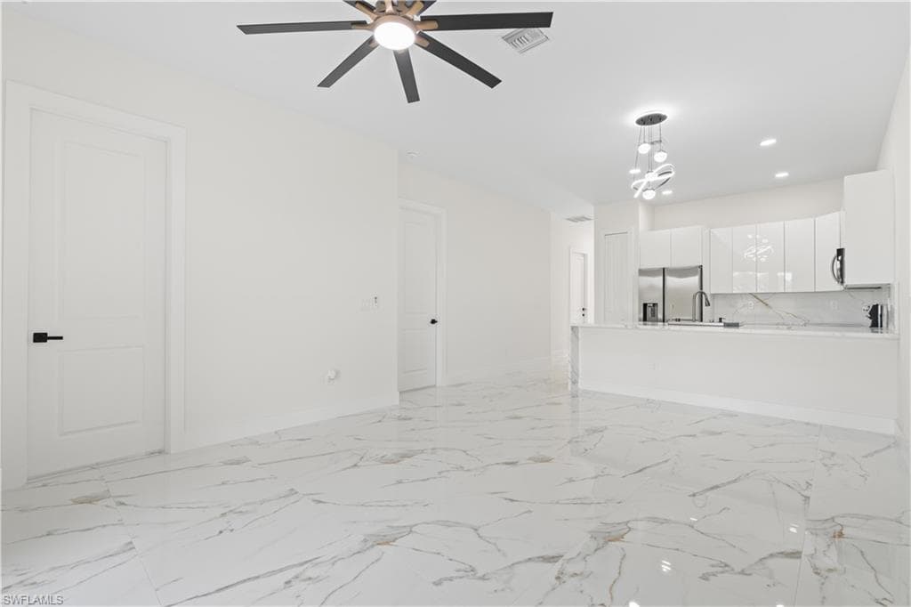 430 Petite AVE-40