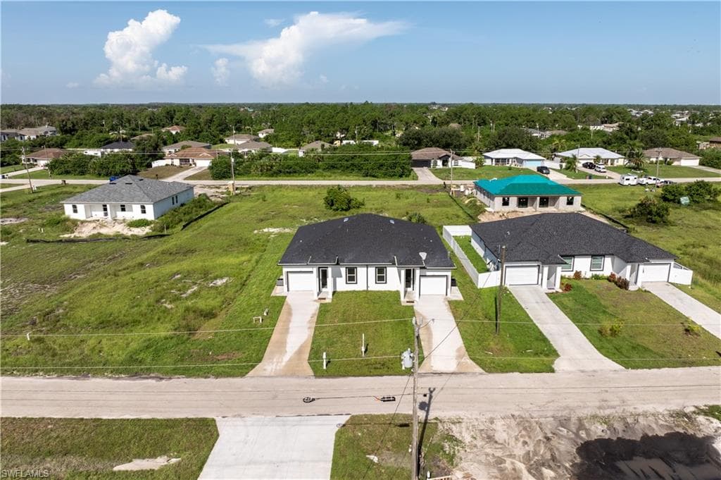 430 Petite AVE-44