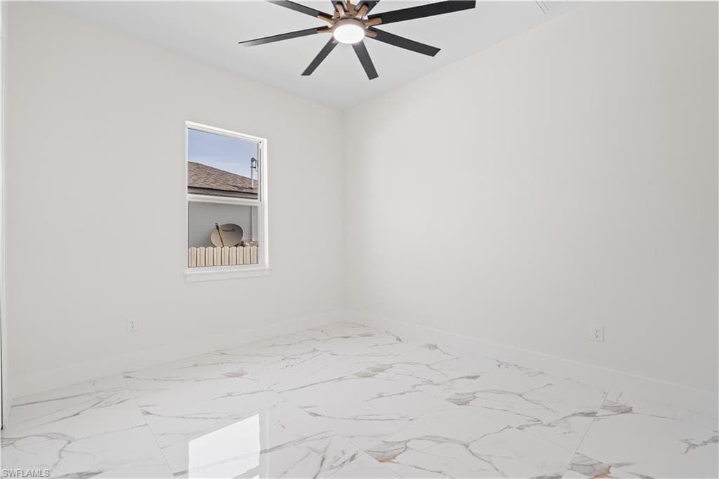 430 Petite AVE-39