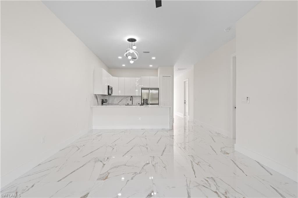 430 Petite AVE-20