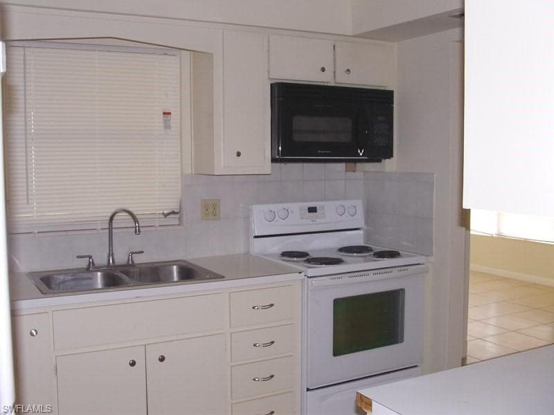 217 Jayview AVE-2