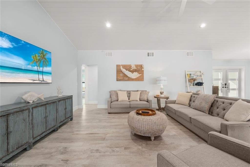 4775 Rue Helene-19