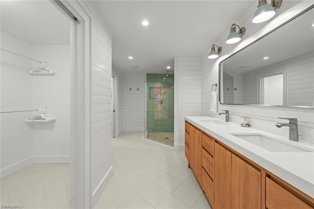 4775 Rue Helene-23
