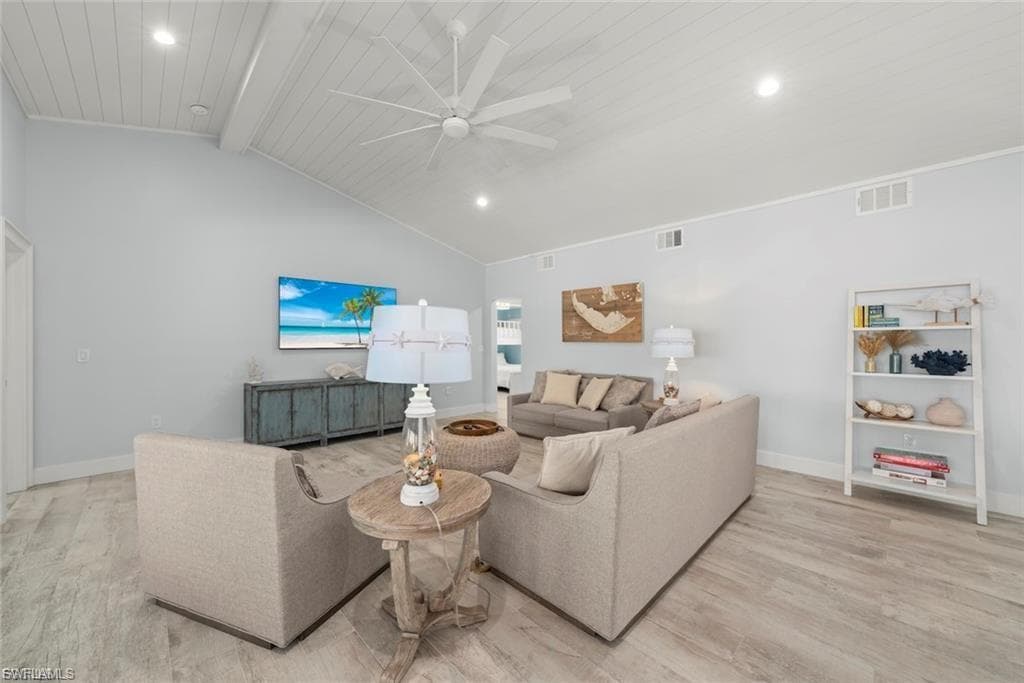 4775 Rue Helene-17
