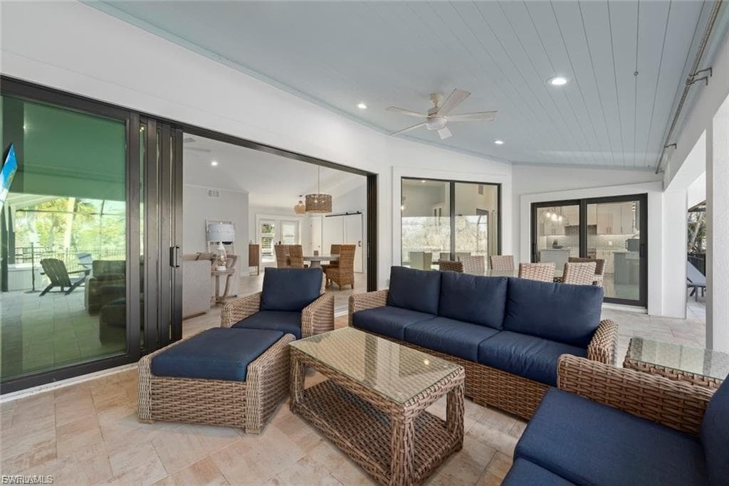 4775 Rue Helene-34