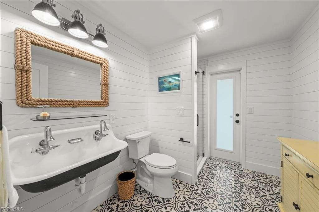 4775 Rue Helene-28