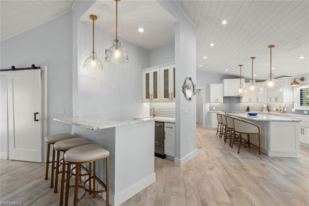 4775 Rue Helene-3