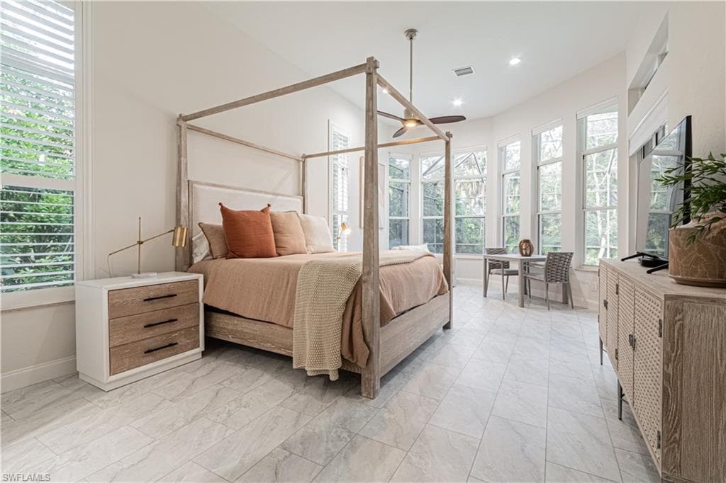 3310 Riverpark CT-17