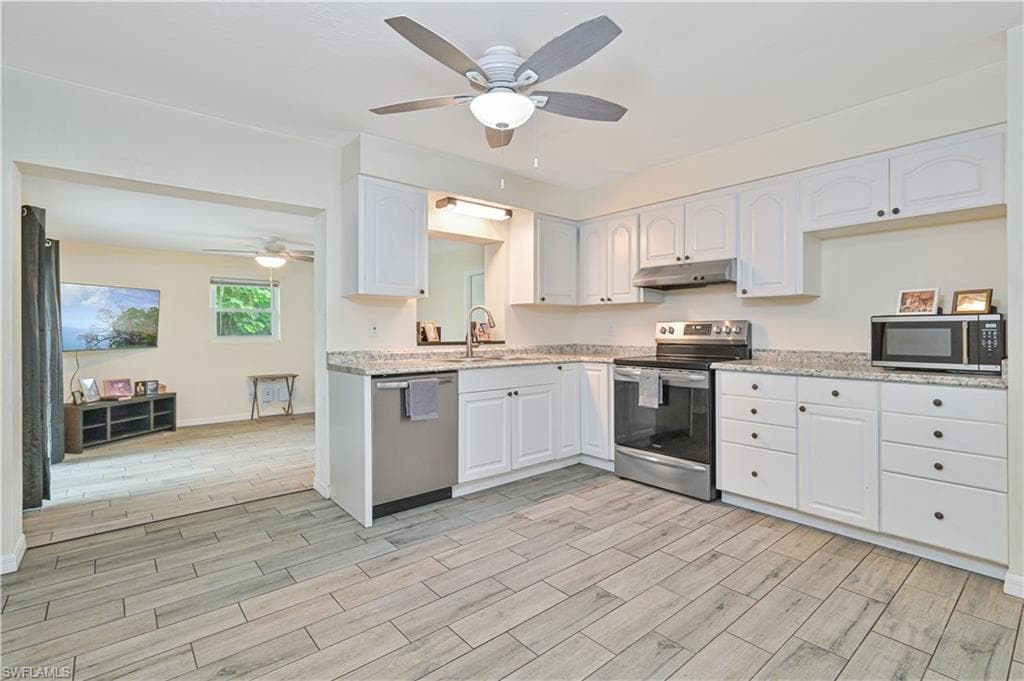 1130 Travis AVE-7