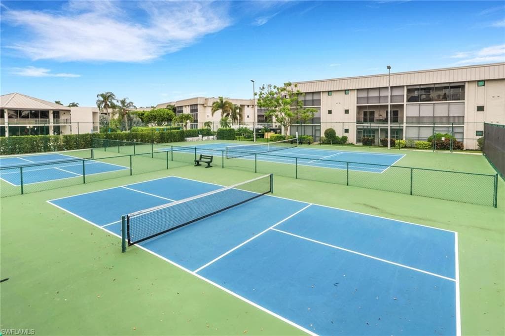 788 Park Shore DR E14-24