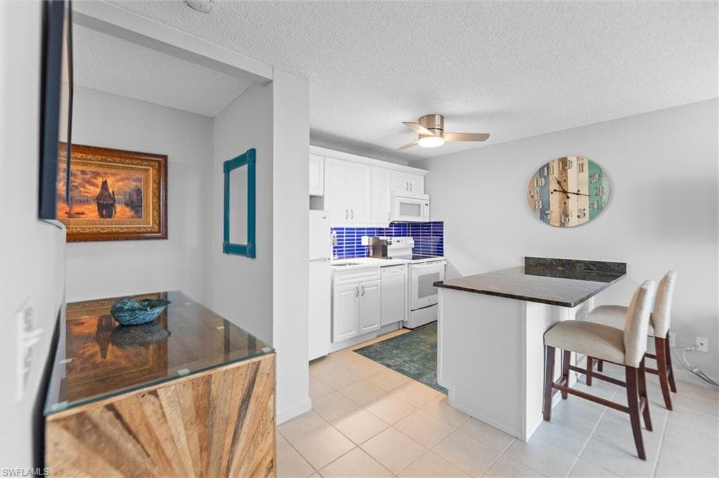7360 Estero BLVD PH2-2