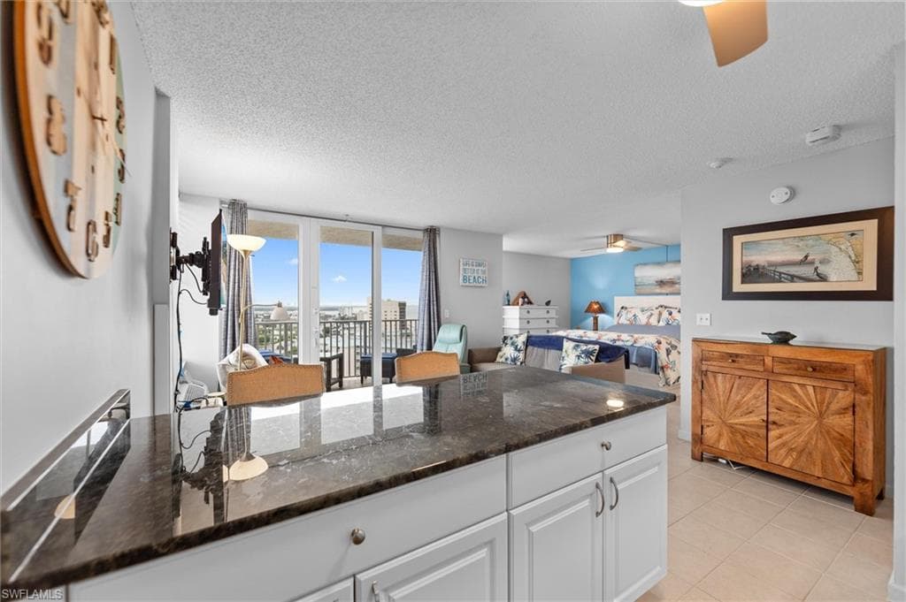 7360 Estero BLVD PH2-4
