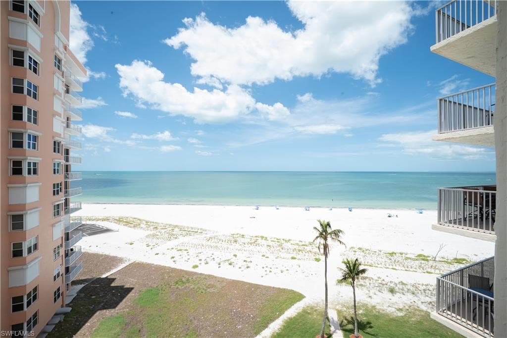 7360 Estero BLVD 703-1