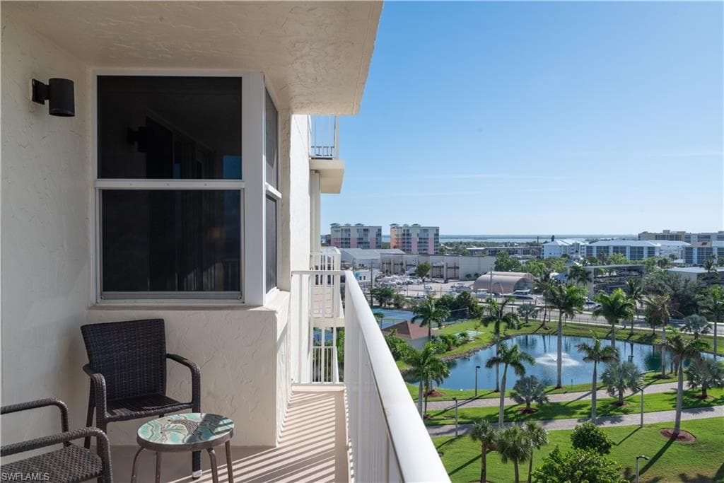 7360 Estero BLVD 703-5