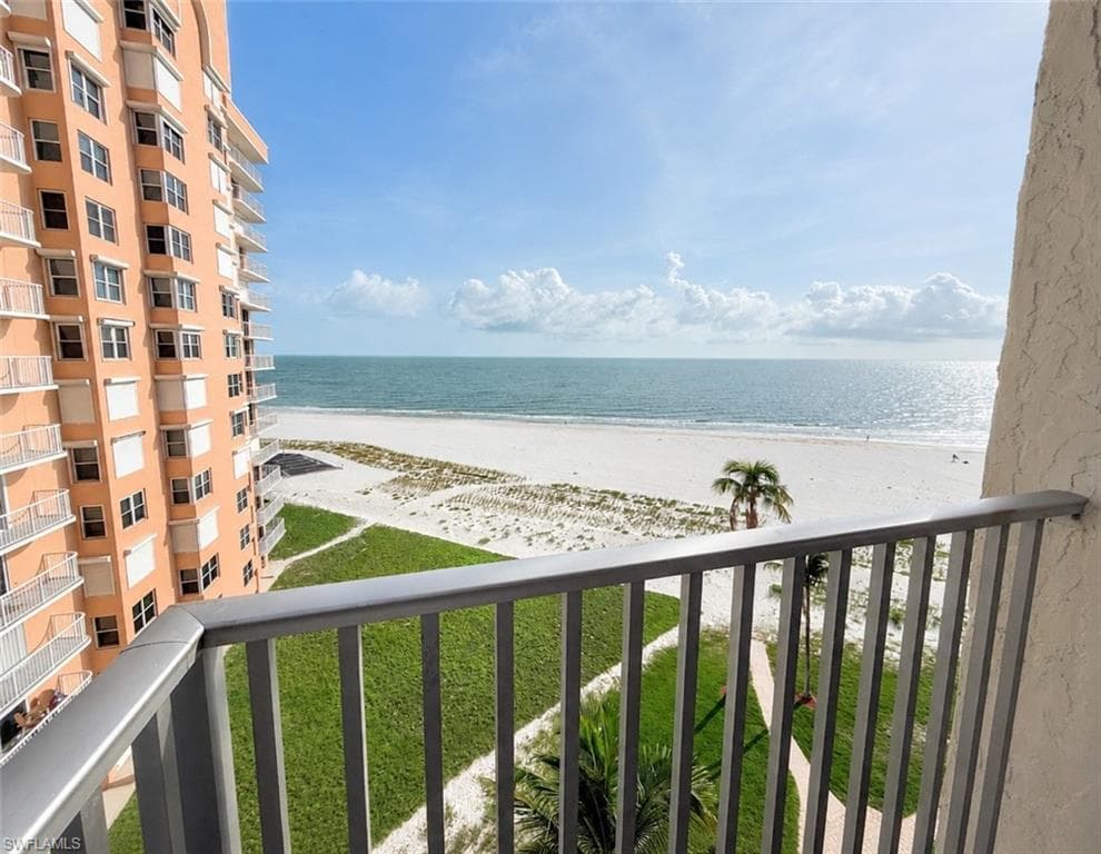 7360 Estero BLVD 703-2