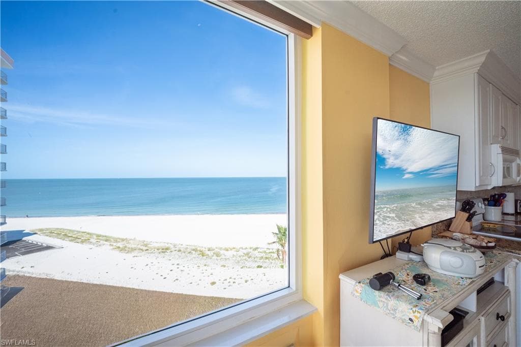 7360 Estero BLVD 703-4