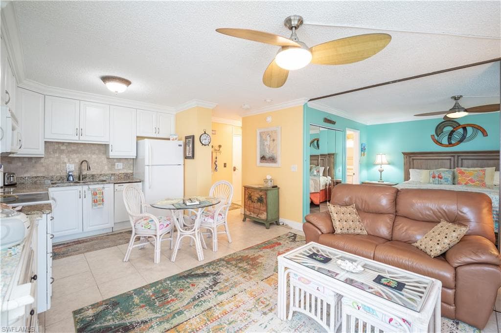 7360 Estero BLVD 703-8