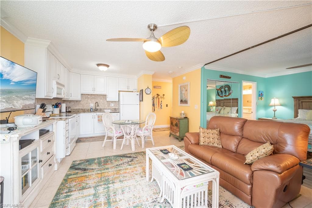 7360 Estero BLVD 703-7
