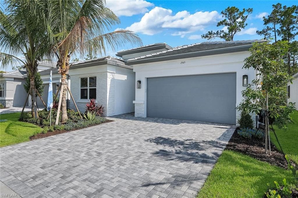 2565 Kingfisher DR-1