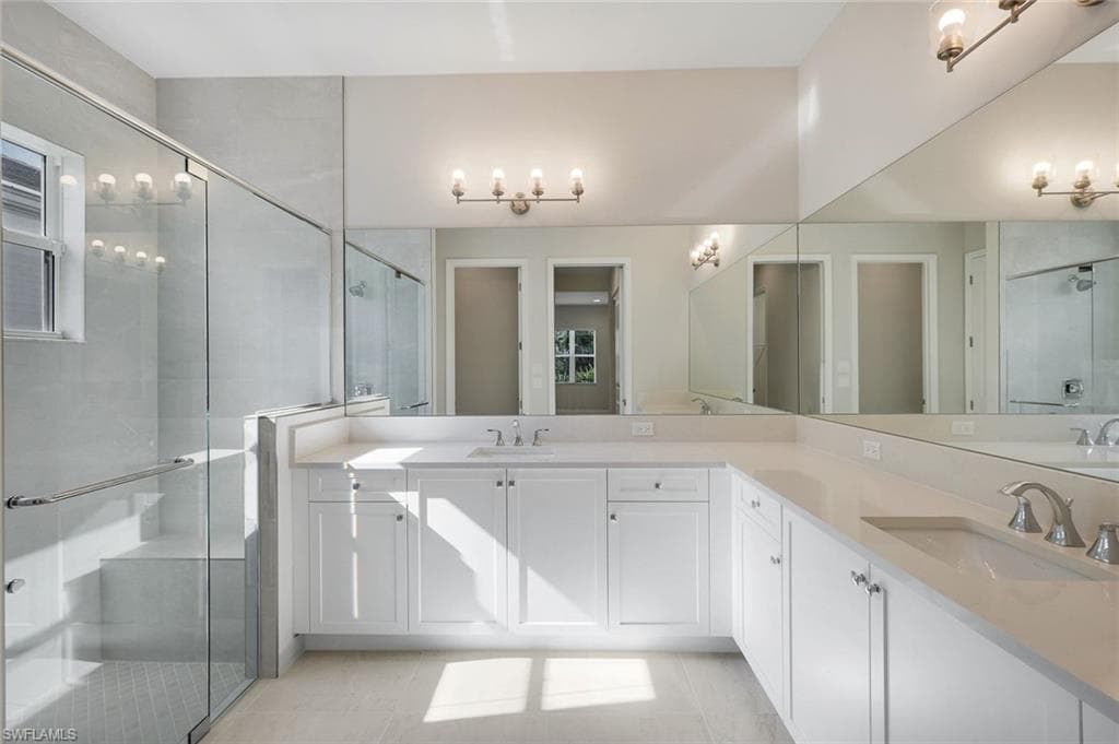 2565 Kingfisher DR-12