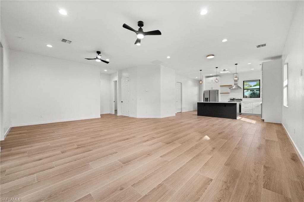 1916 Jefferson AVE-19