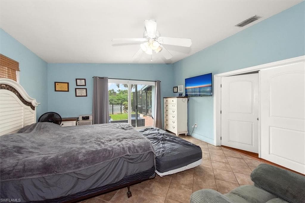 1721 Club House RD-22