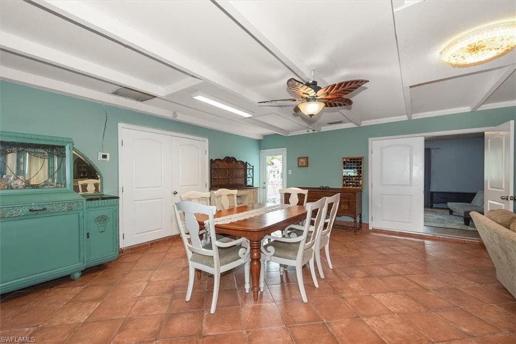 1721 Club House RD-13