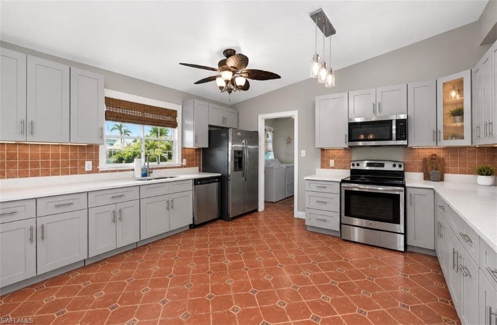 1721 Club House RD-7