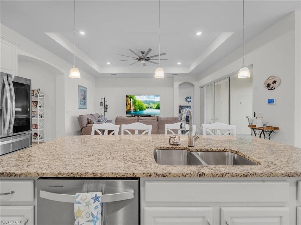 3271 Baravaldo CIR-16