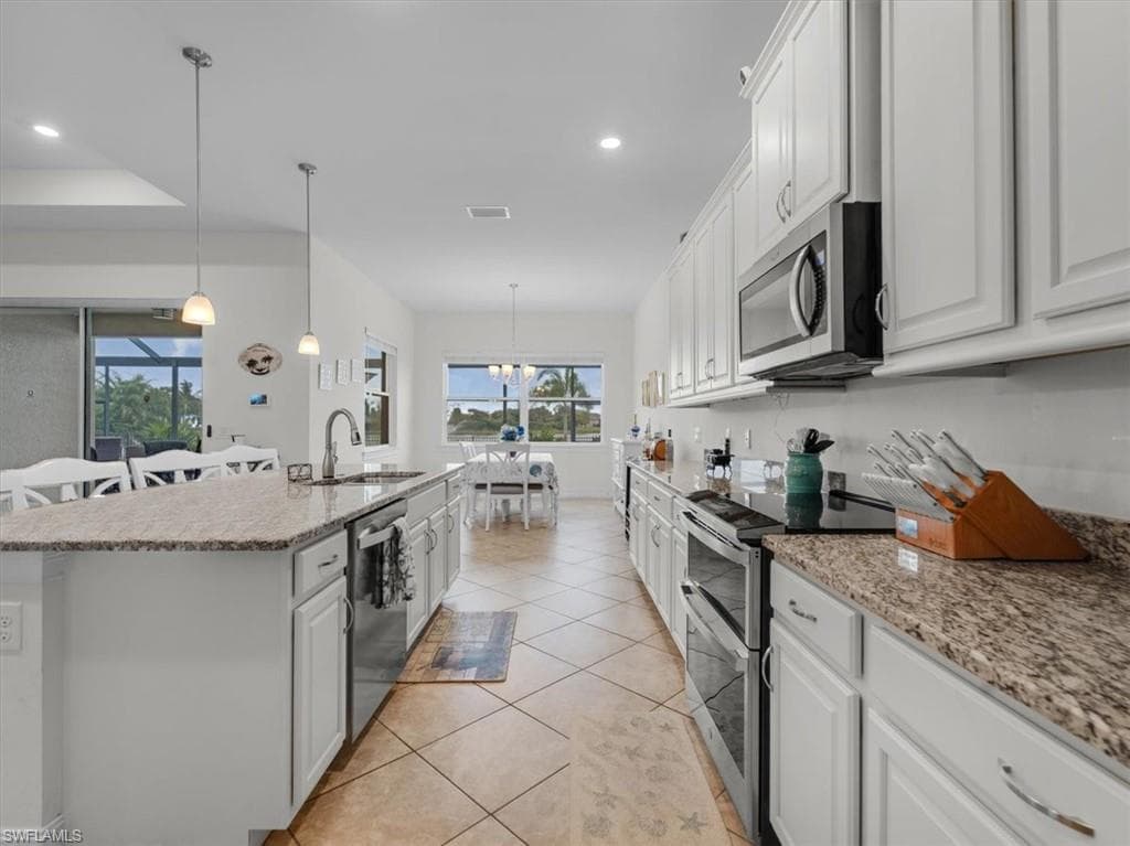 3271 Baravaldo CIR-11