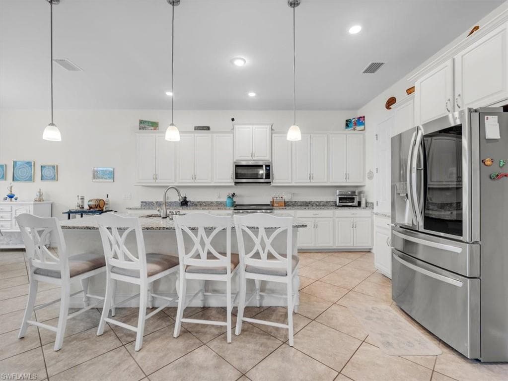 3271 Baravaldo CIR-4