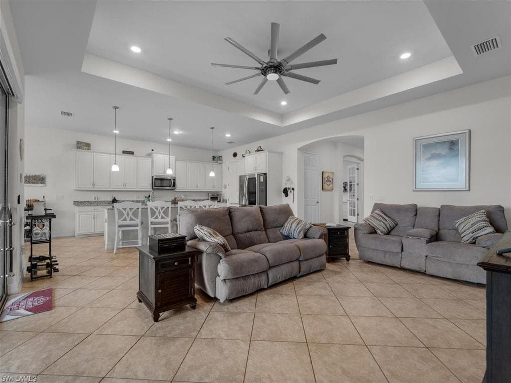 3271 Baravaldo CIR-10