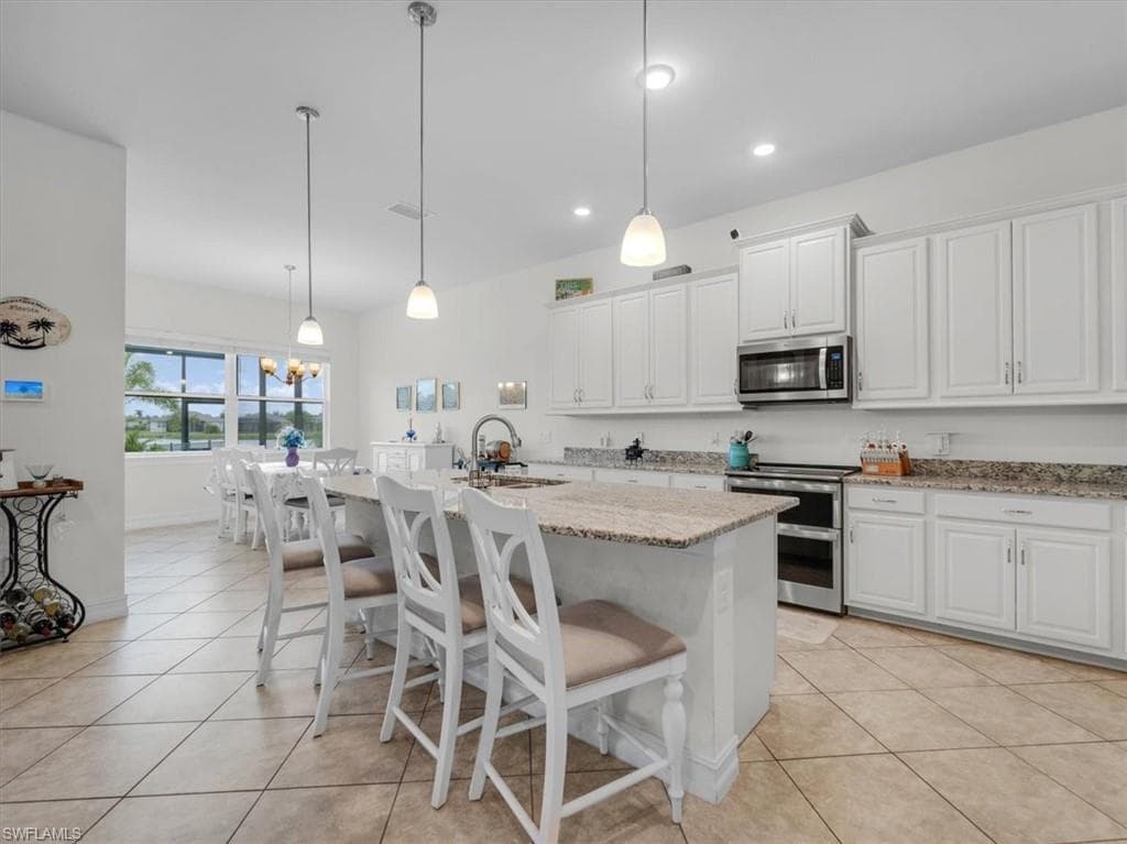 3271 Baravaldo CIR-7