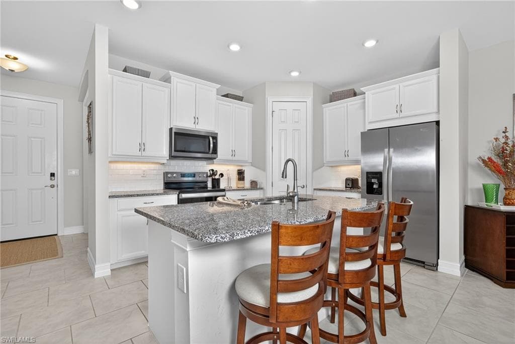 3944 Crosswater DR-20