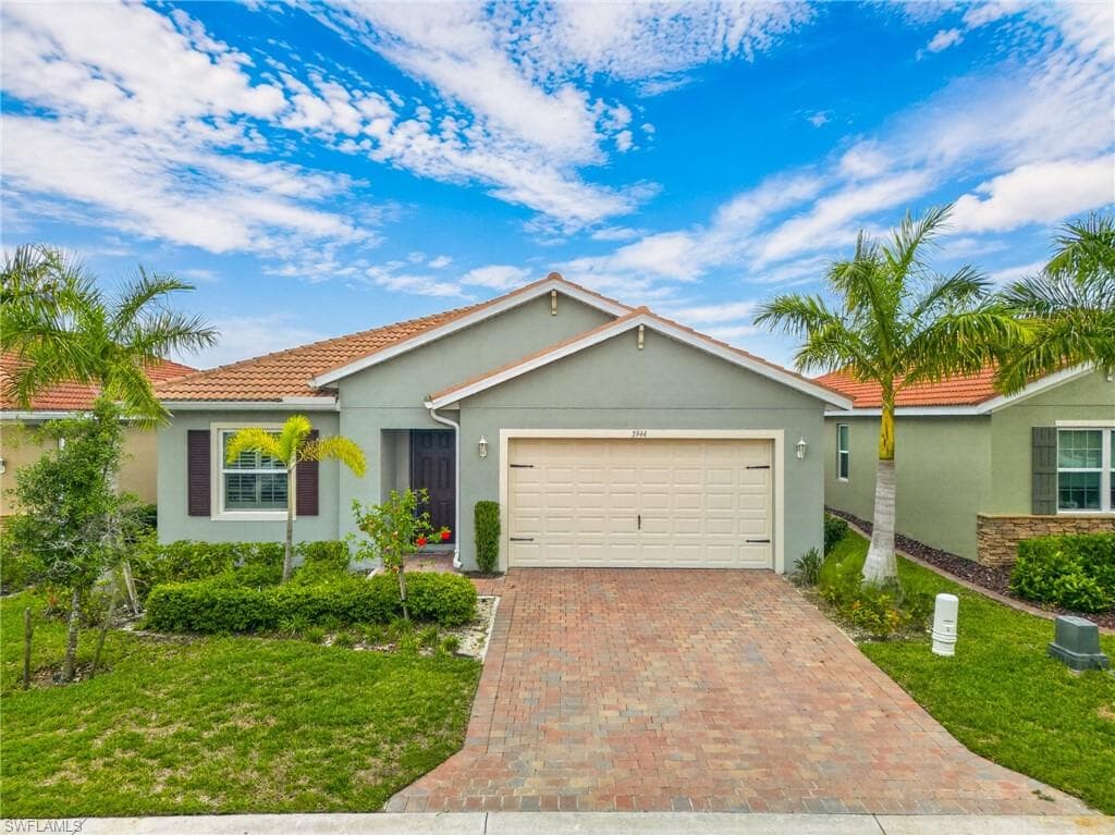 3944 Crosswater DR-3