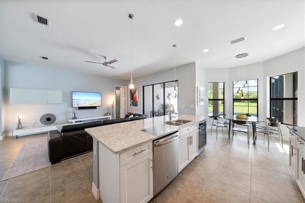 3264 Pacific DR-21