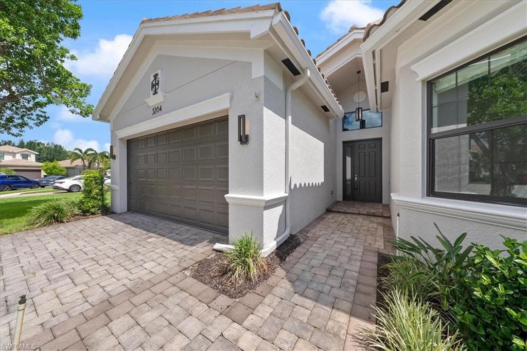 3264 Pacific DR-6