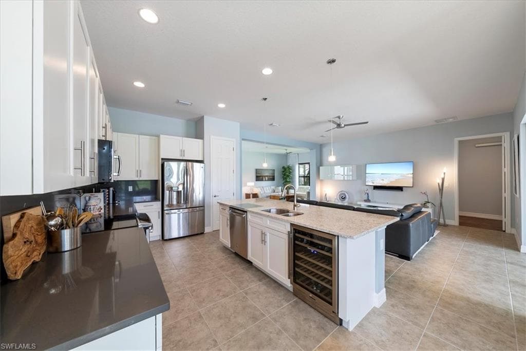 3264 Pacific DR-23