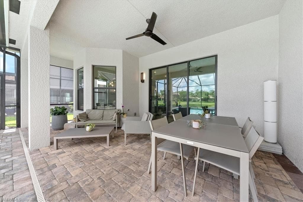 3264 Pacific DR-29